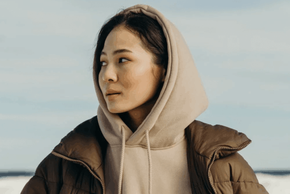How Light Therapy Can Help Your Skin This Winter